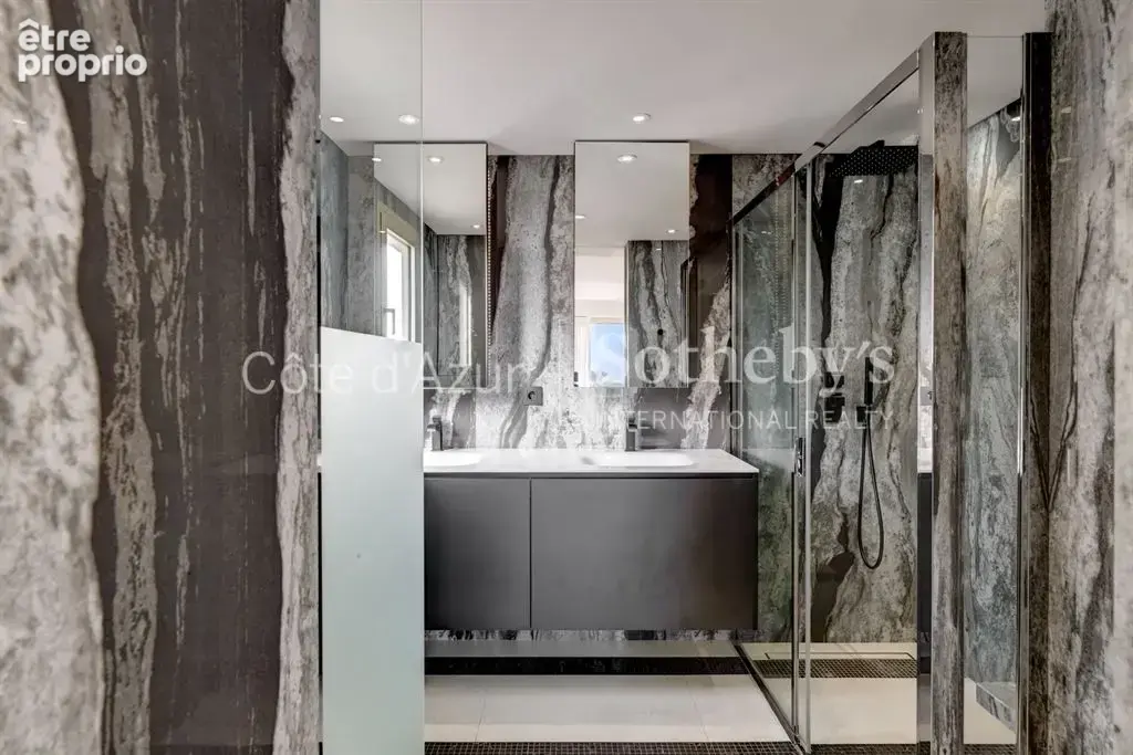 Cannes La Californie, penthouse de 4 chambres avec vue mer et deux garages - photo 7