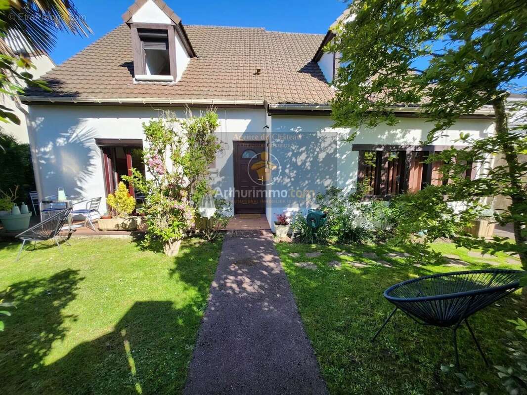 Maison à LE PLESSIS-TREVISE