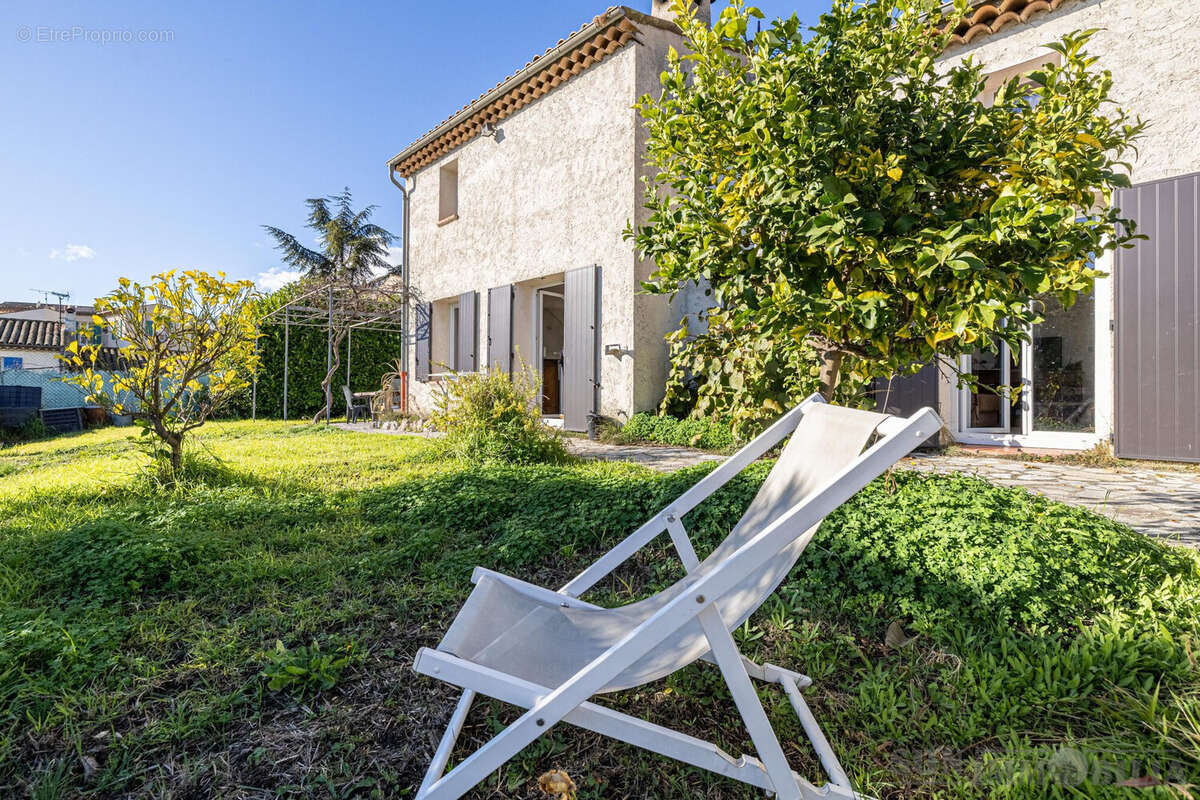 Maison 166 m² à Vence  - photo 9