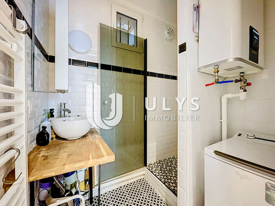 Appartement à PARIS-10E