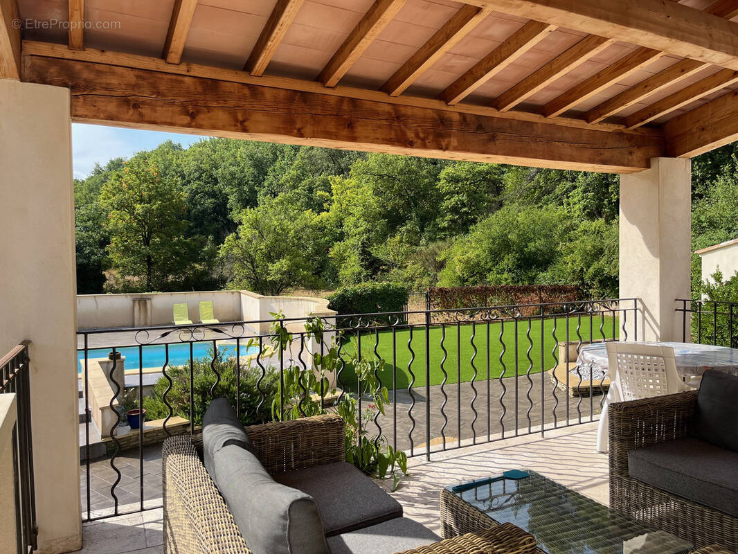 Maison à MALEMORT-DU-COMTAT