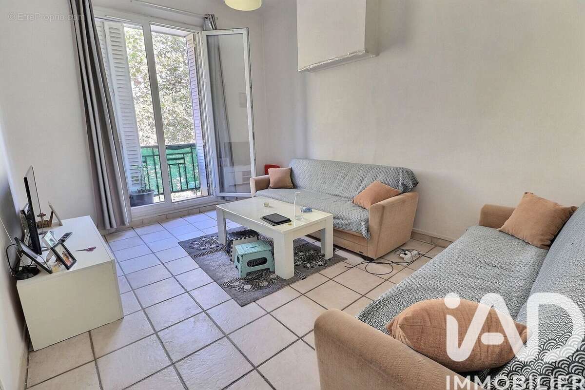 Photo 2 - Appartement à MARSEILLE-3E