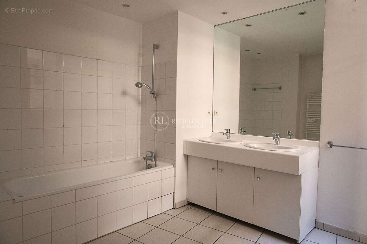 Appartement à LYON-1E