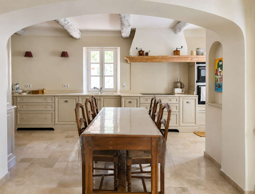 Maison à CUCURON