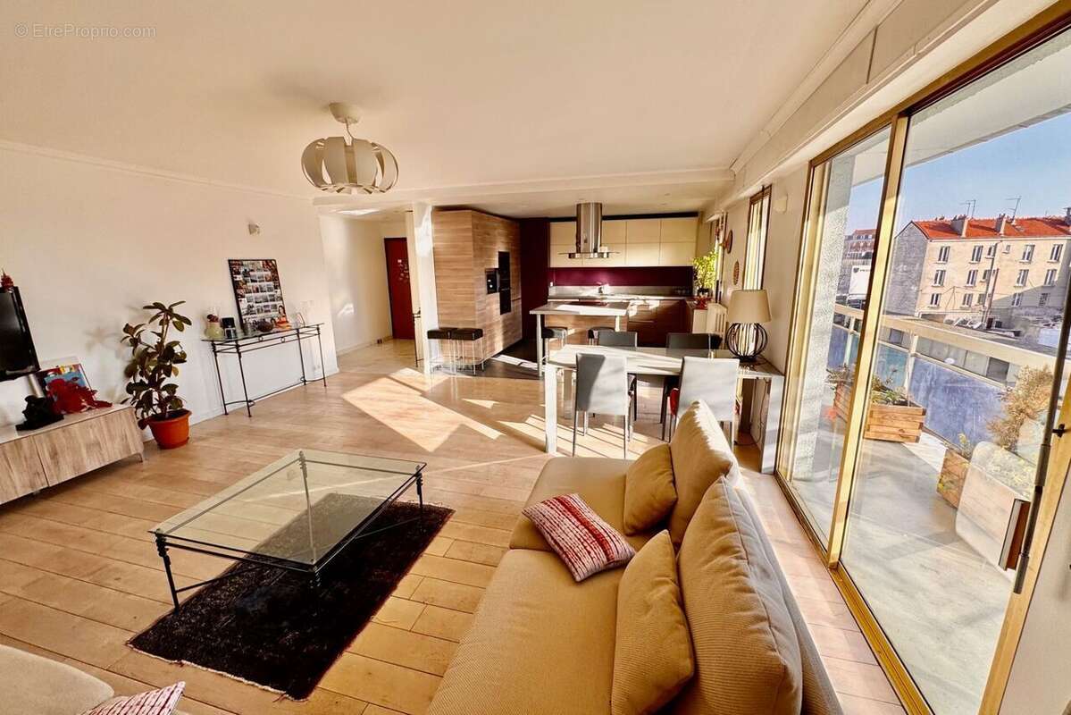 Appartement à SAINT-MAUR-DES-FOSSES