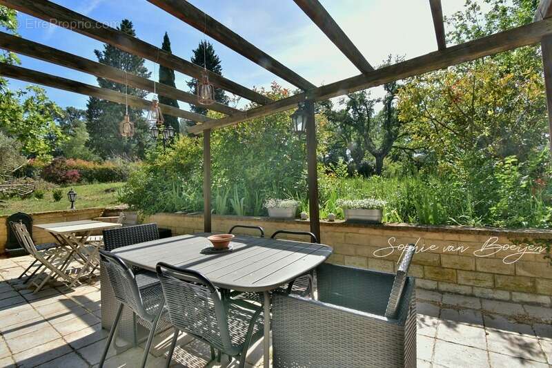 Appartement à vendre 5 pièces AIX EN PROVENCE (13) - 118 m², 3 chambres, un jardin privatif, dans parc de 5 000 m² - photo 27
