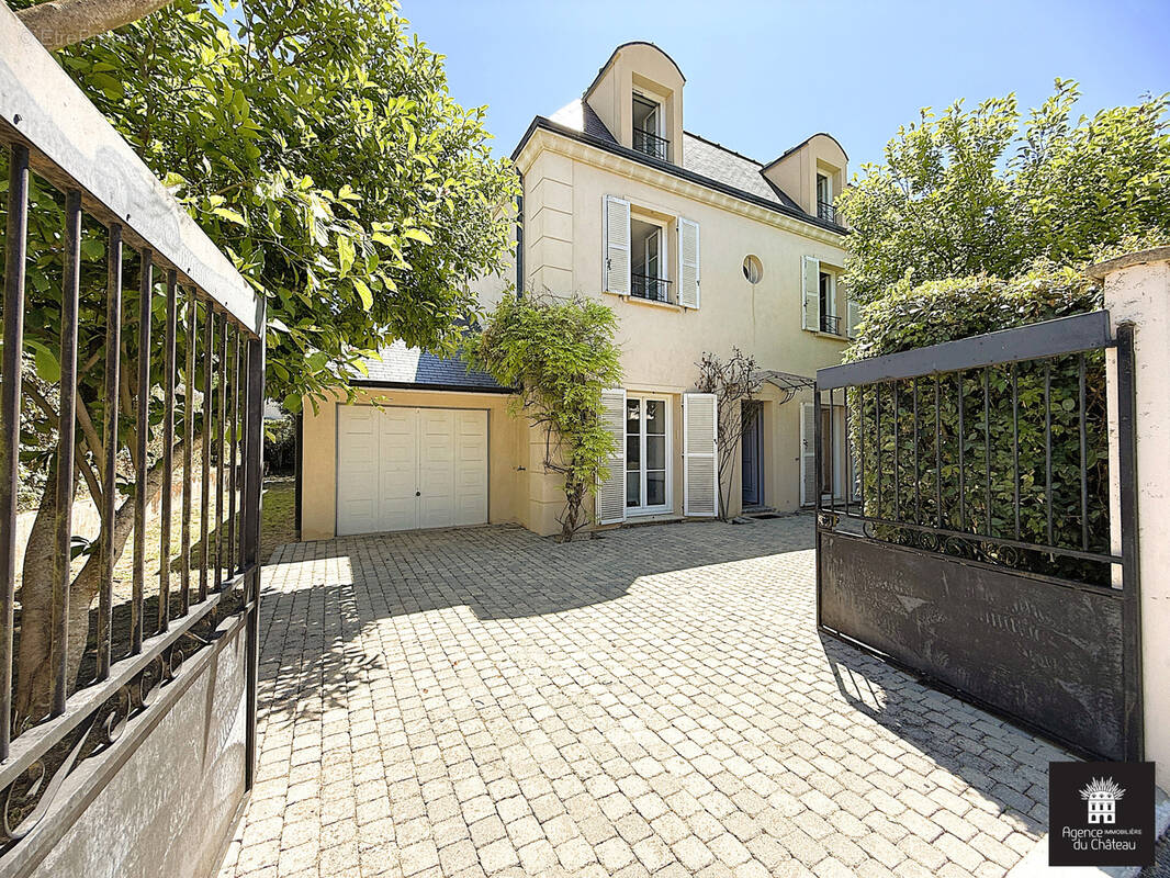 Maison à LE CHESNAY