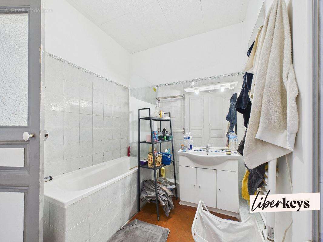 Appartement à MARSEILLE-6E