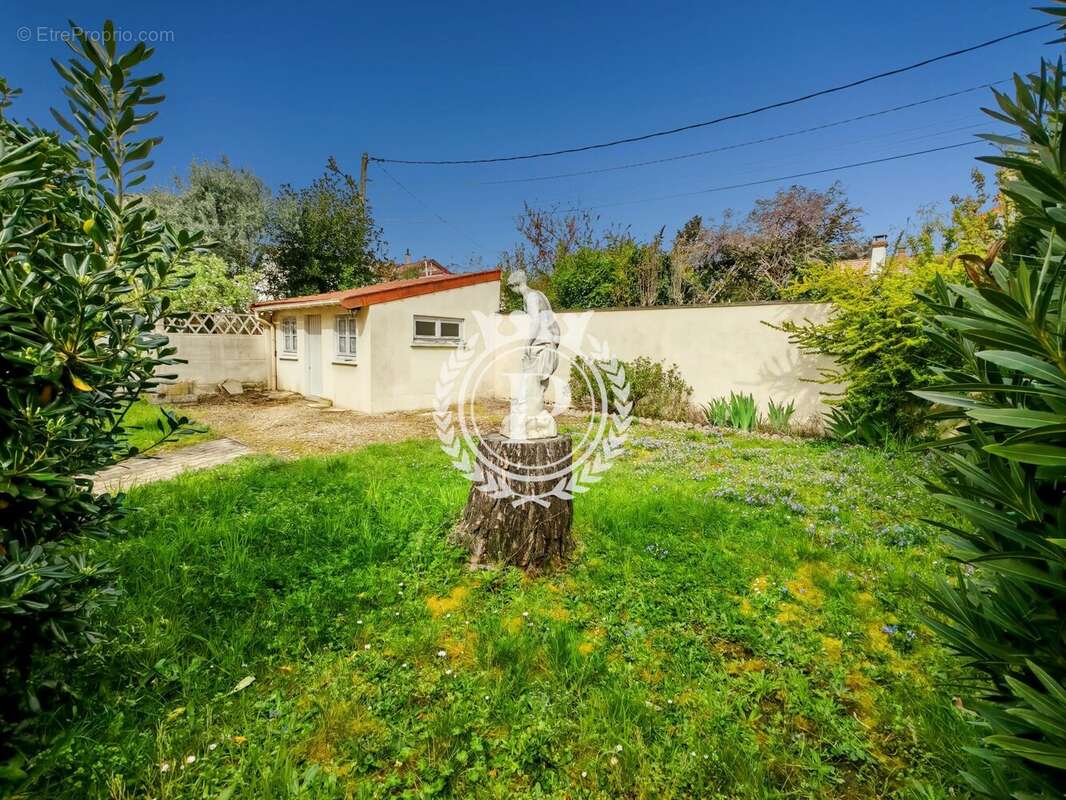 Maison à NEUILLY-SUR-MARNE