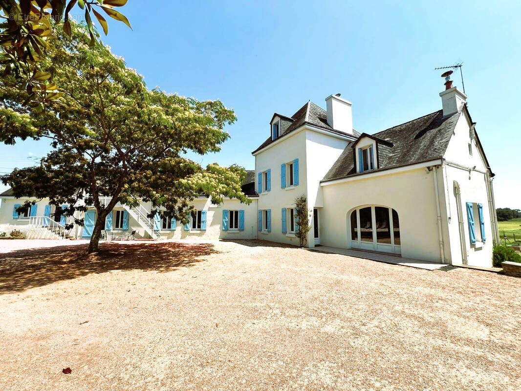 Maison à CERE-LA-RONDE