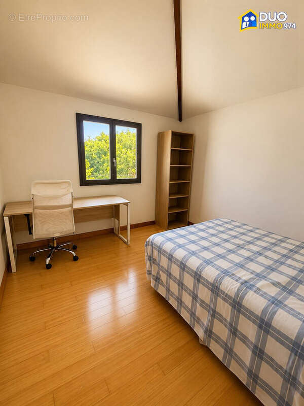 Maison 245 m² à La Possession  - photo 5