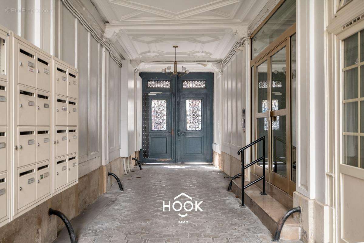 Appartement à PARIS-10E
