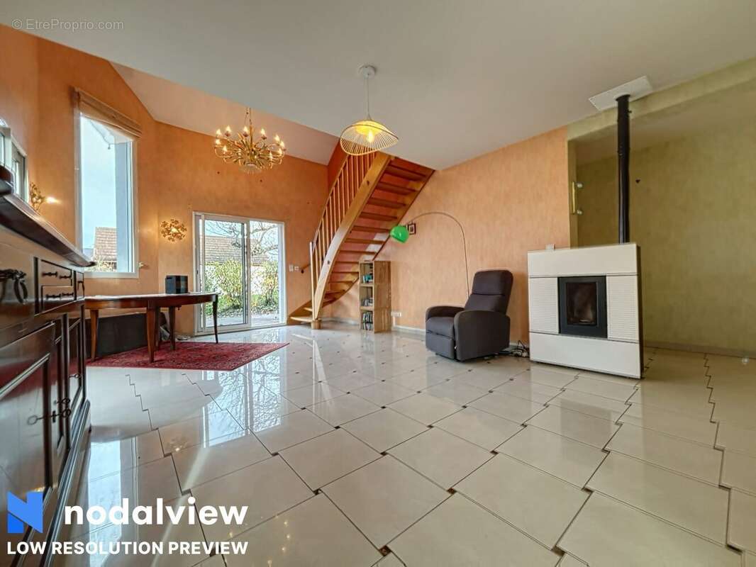 Maison à ATHESANS-ETROITEFONTAINE