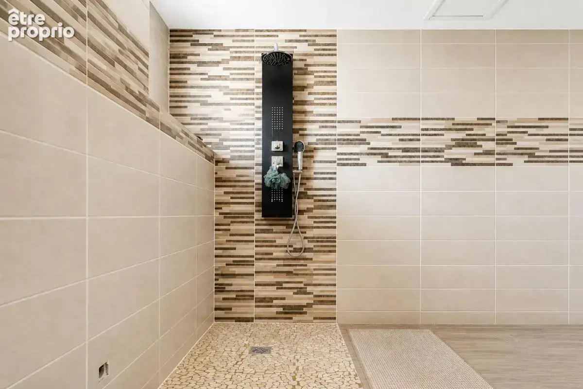 Maison de 5 pièces de 176 m² situé à Chabeuil - photo 7