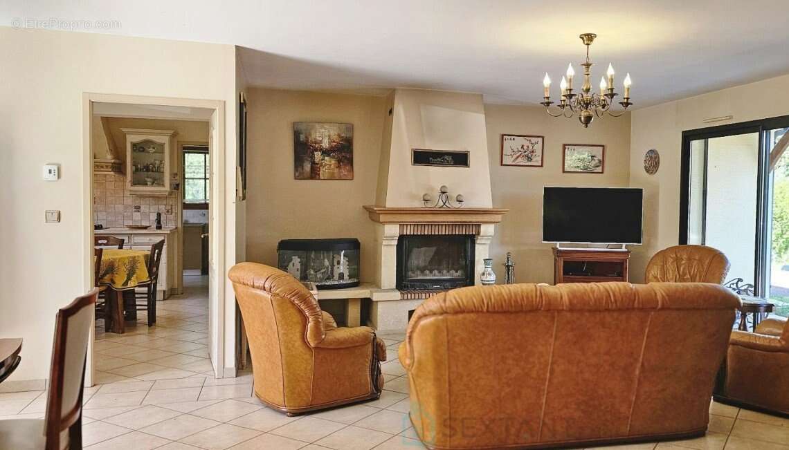 Maison à GROLEJAC