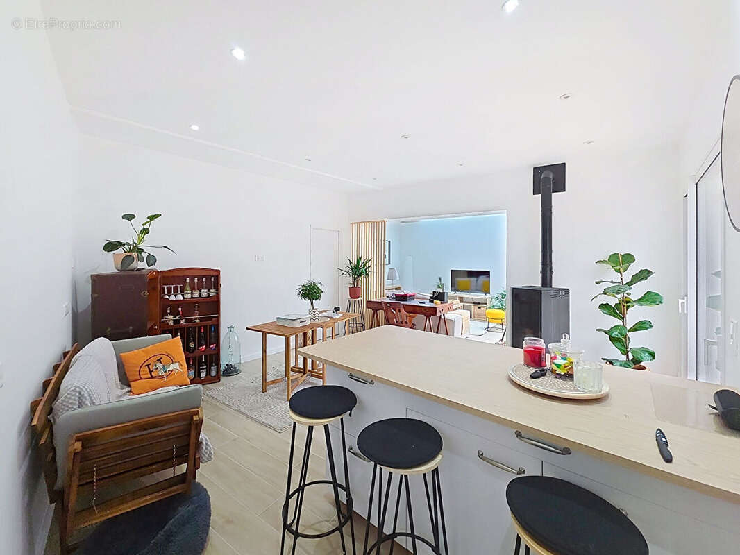 Maison à SAINT-PAIR-SUR-MER