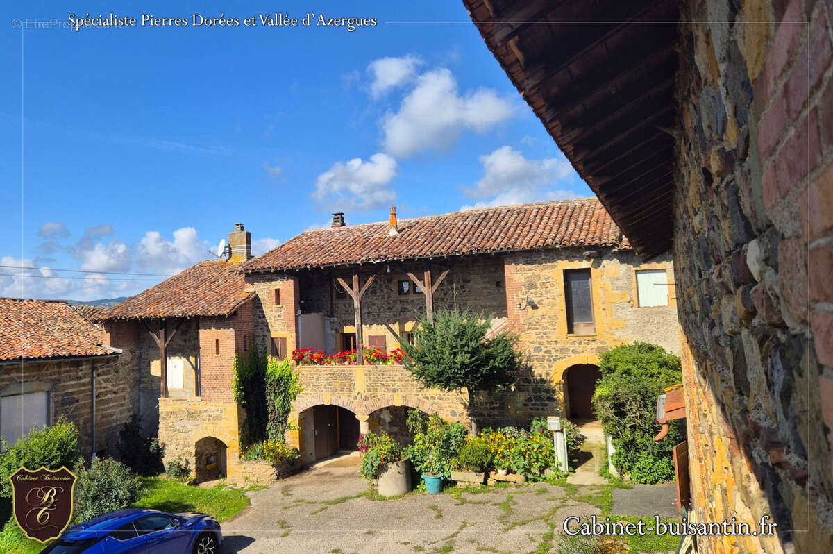 Maison à SAINT-VERAND