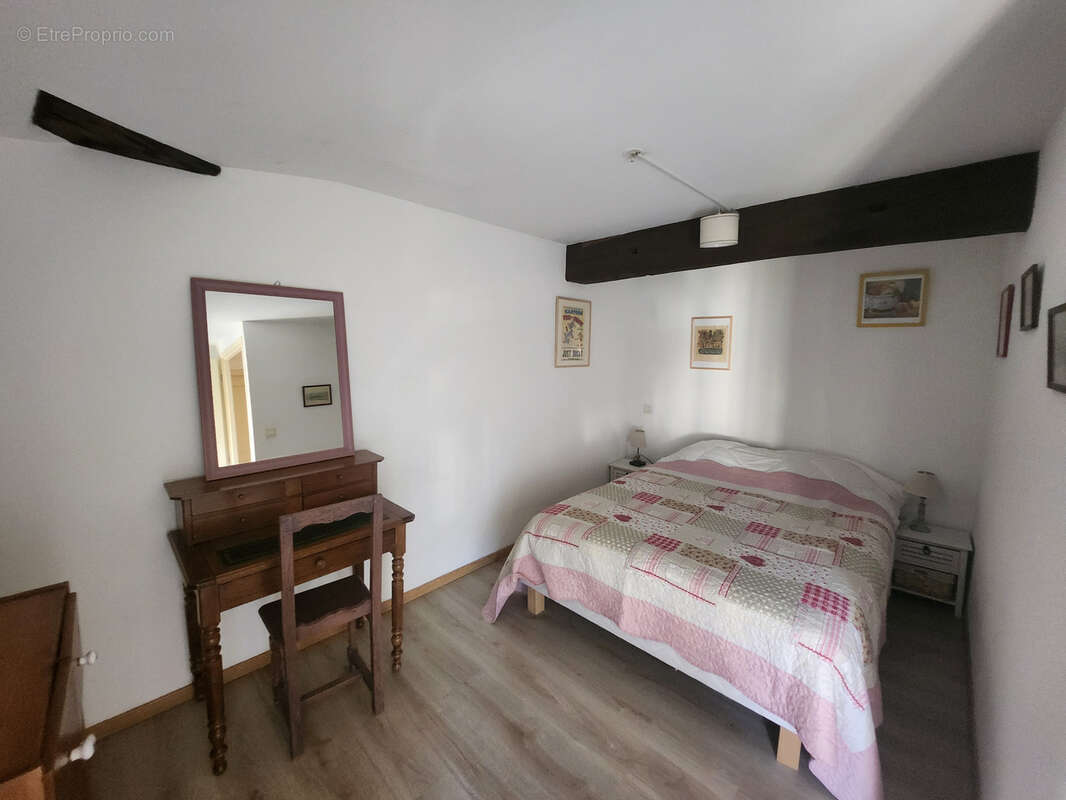 Appartement à UZES