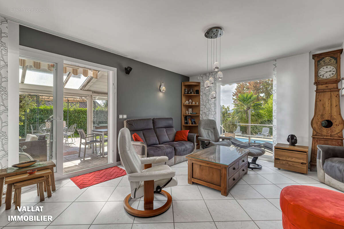 Maison à SAINT-MARTIN-BELLEVUE