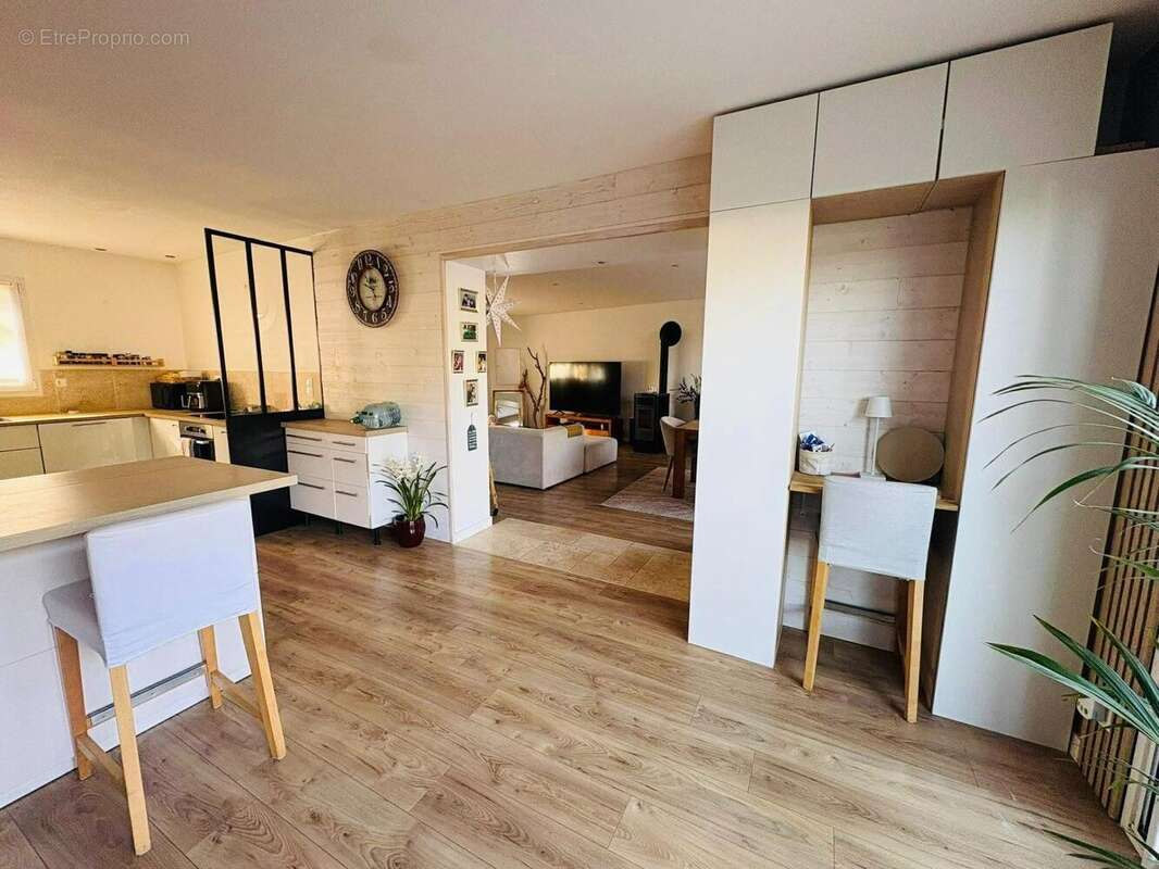 Photo 5 - Maison à CORDEMAIS