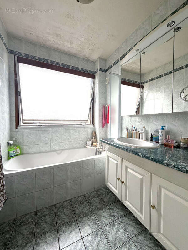 Appartement à SAINT-GRATIEN