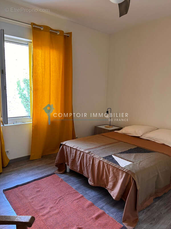 Vergèze 150 m de la gare , en exclusivité Maison de village de 136 m2 hab 5 chambres , piscine - photo 23
