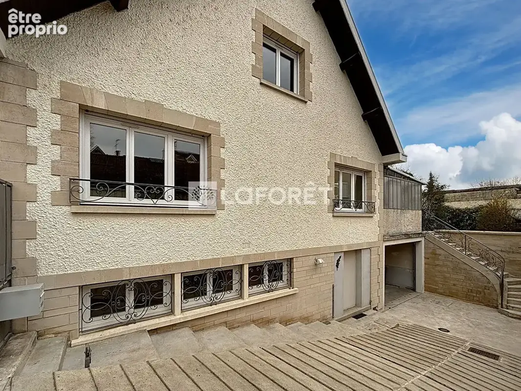 Maison type 8 centre ville - photo 16