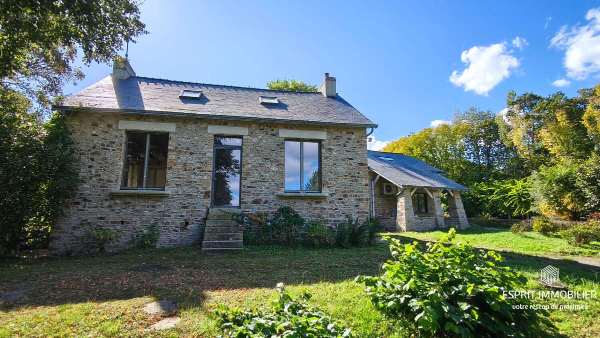 Maison à PONT-AVEN