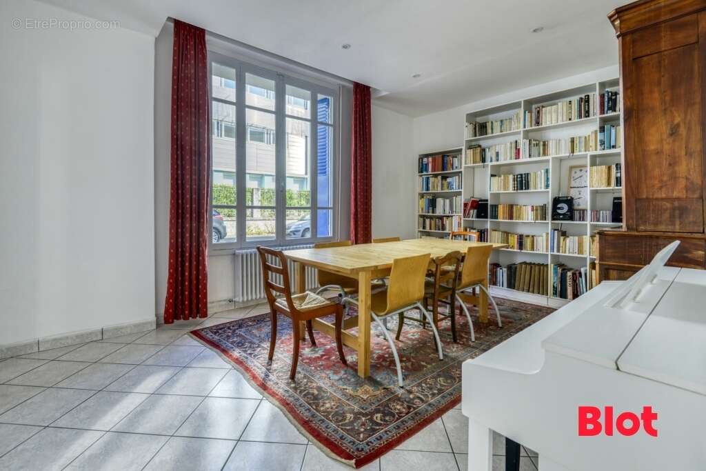 Maison 172 m² à Nantes  - photo 2