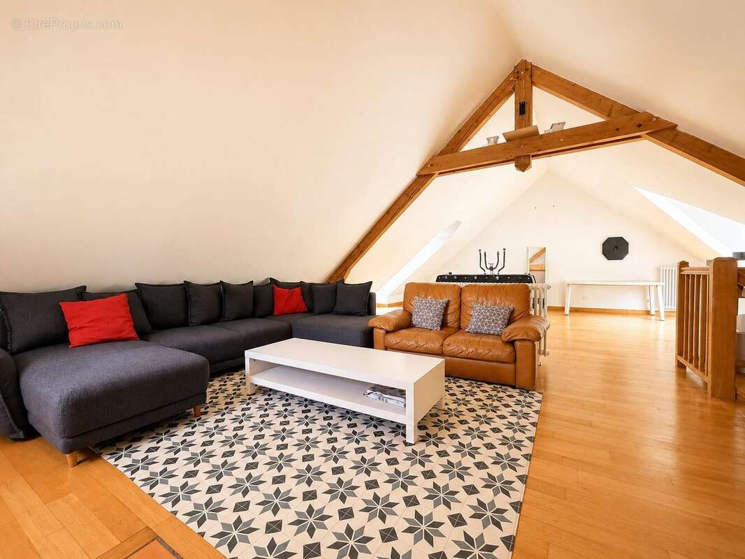Maison à MANZAT