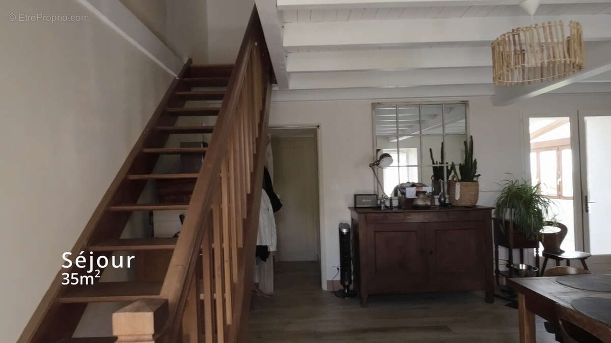 Maison à SAINT-SORNIN