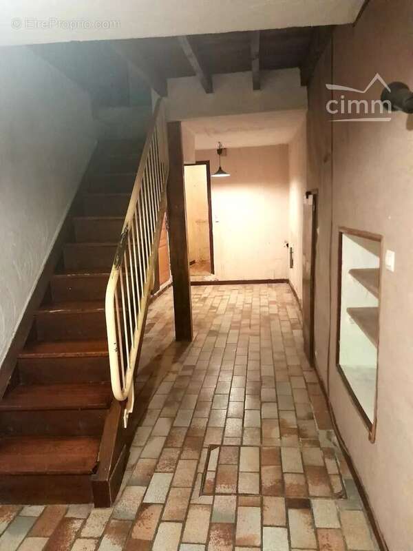 Gap Centre-ville – Duplex T2 de 45 m² à rénover – Idéal investisseur - photo 4