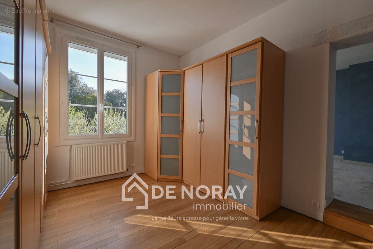 Maison à SAINT-CYR-SUR-LOIRE