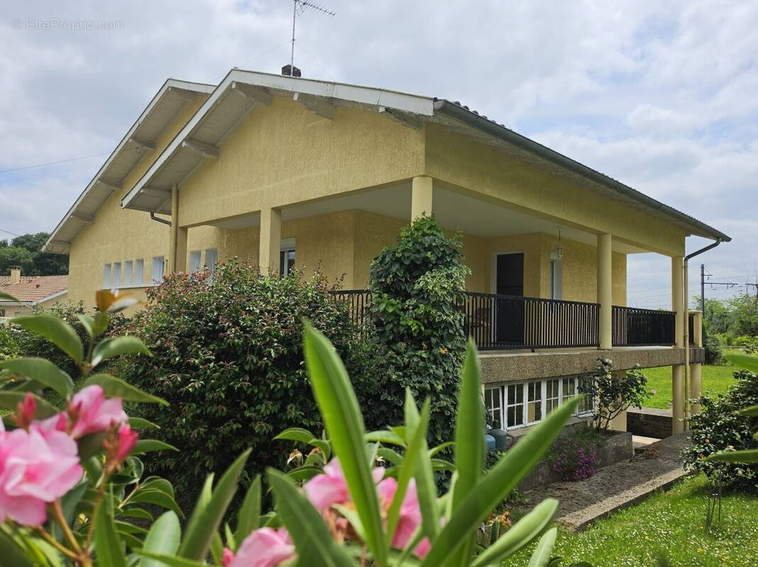 Maison à PUYOO