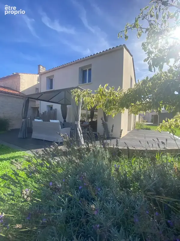 Maison en pierres à étage, 2 pièces de vie salon/salle à manger, 4 chambres, terrasses, jardin et nombreuses d - photo 12