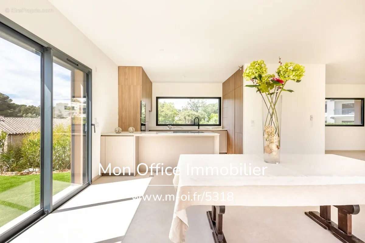 Maison à SAINT-RAPHAEL