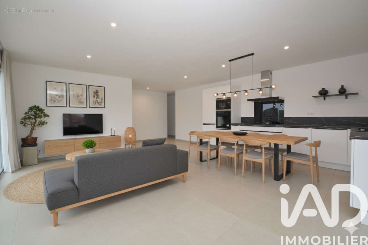 Photo 2 - Maison à ROUBIA