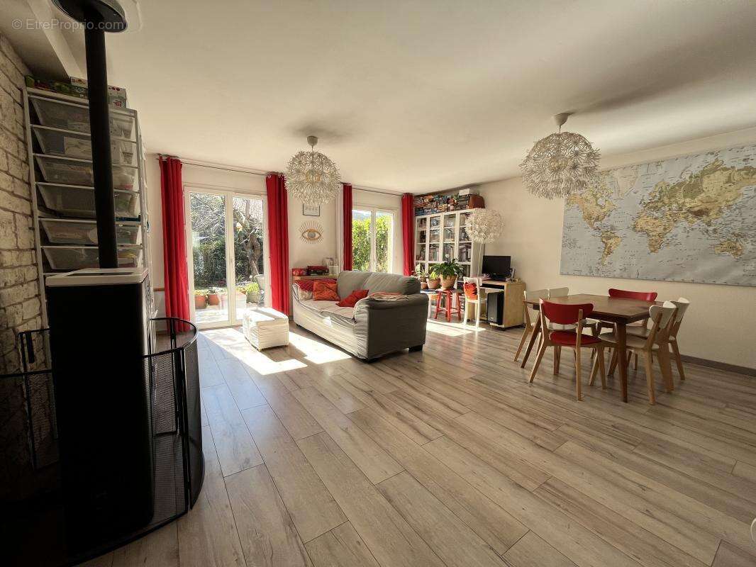 Maison à LA VERPILLIERE