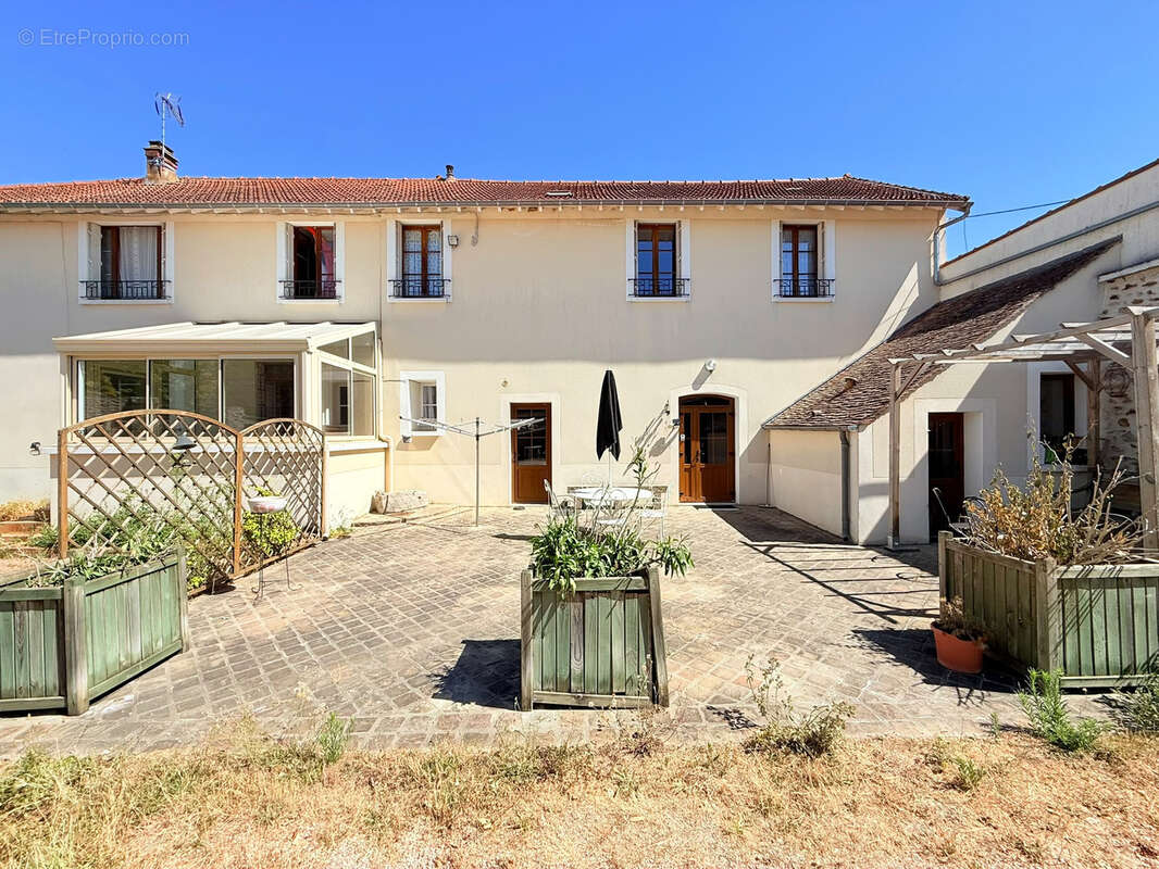 Propriété - 12 pièces 322m2 - VERT LE GRAND - photo 2
