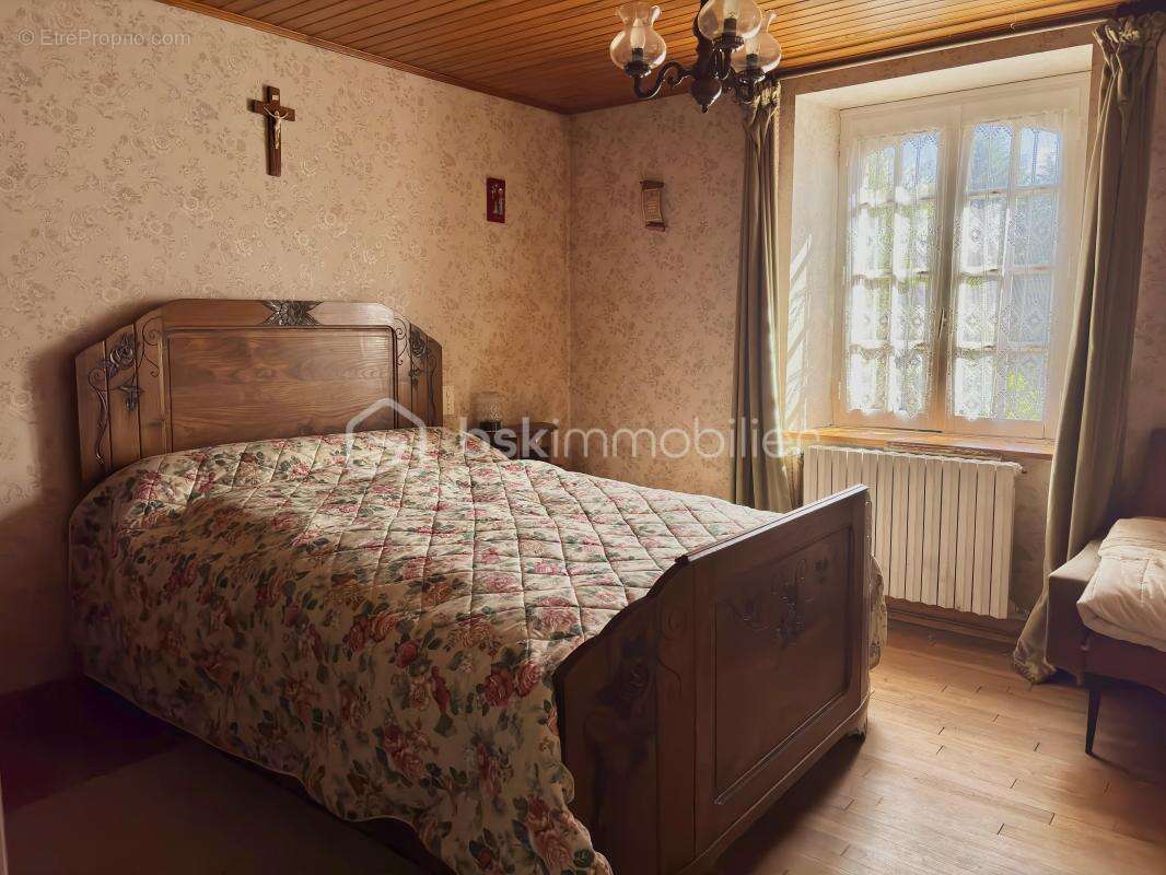 Maison en pierre – beau potentiel dans un hameau de caractère - photo 7