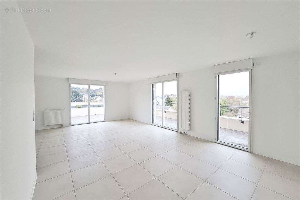 Appartement à SAINT-CYR-SUR-LOIRE