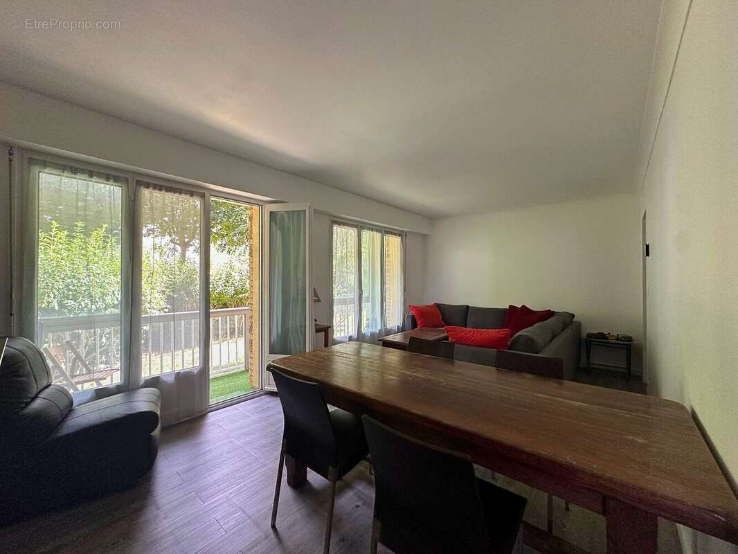 Appartement à ELANCOURT