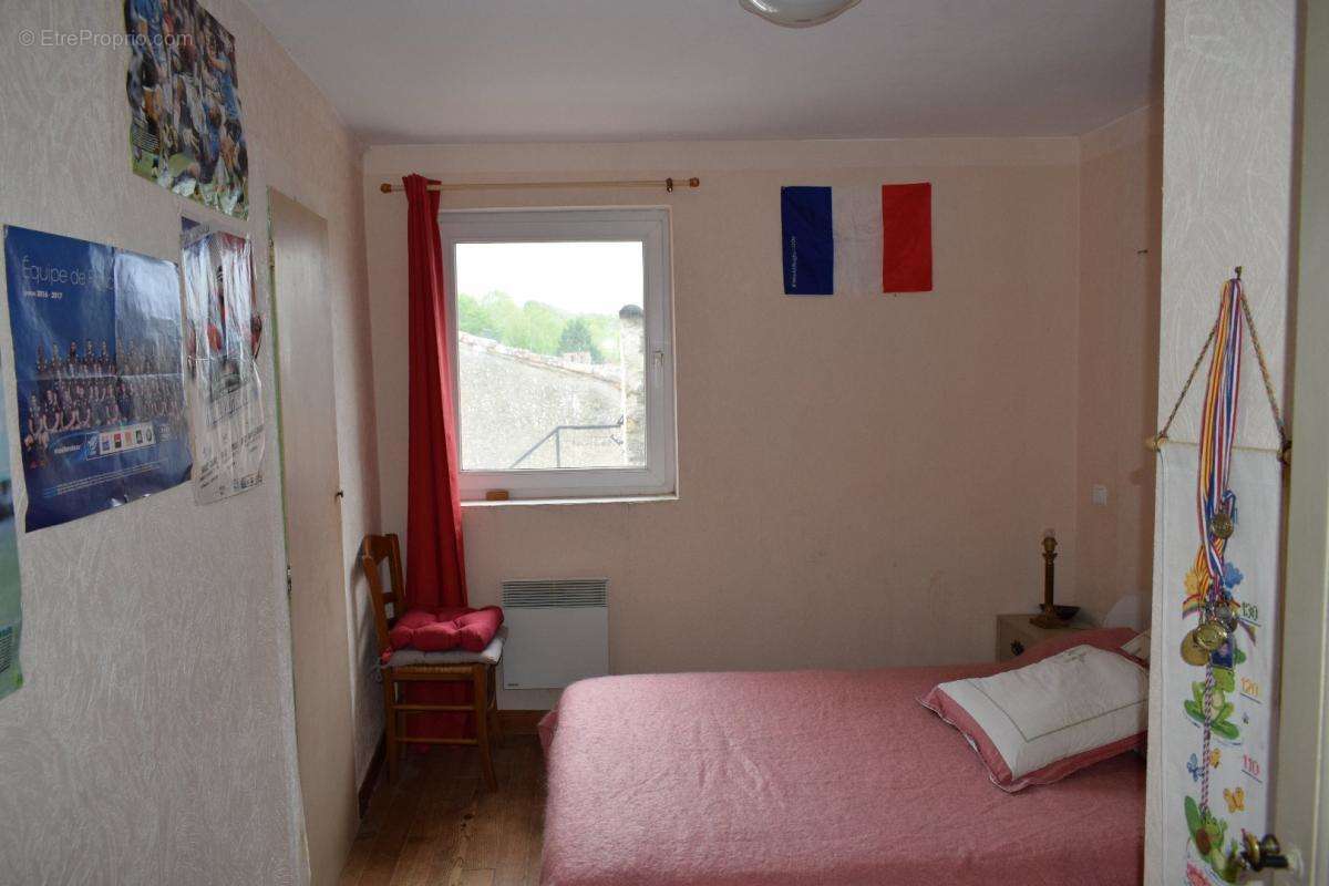 Maison à SAINT-JEAN-DE-PARACOL