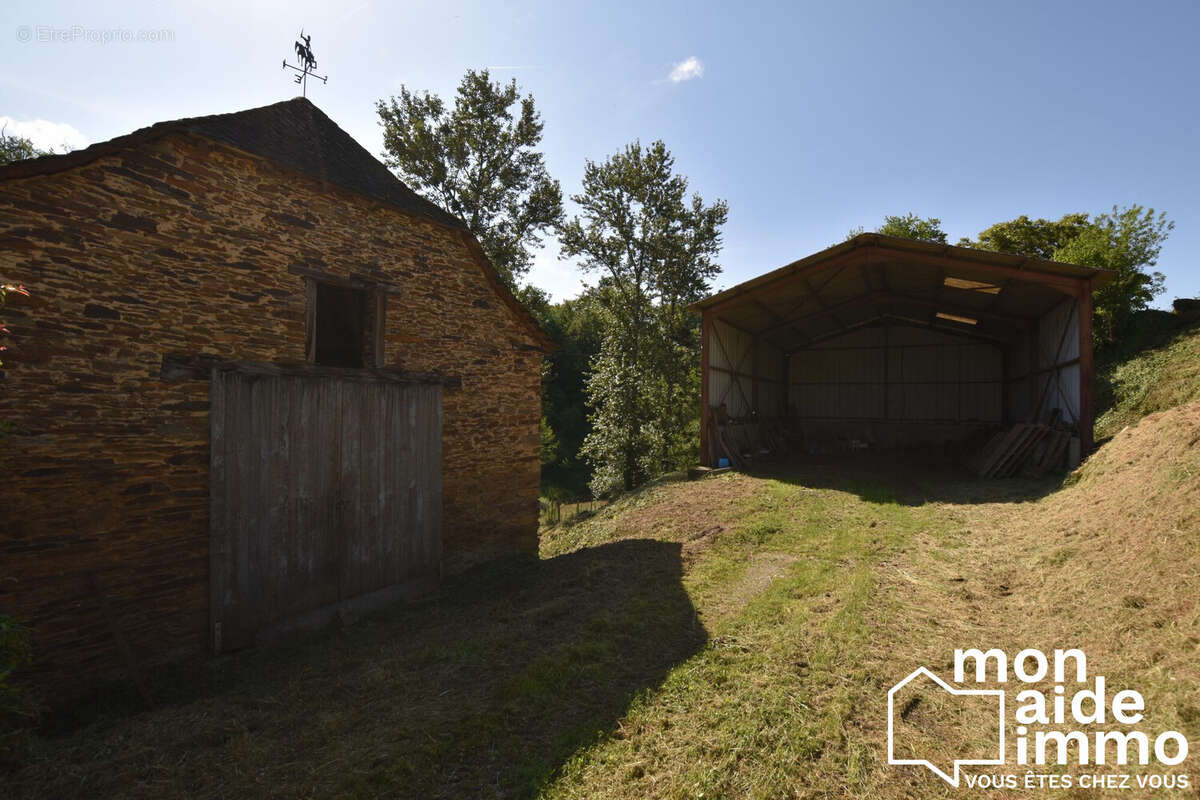 Maison à QUINS