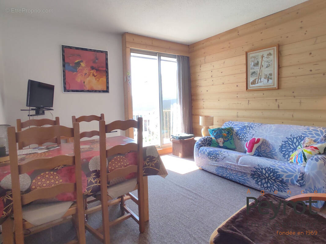 Appartement à LES ANGLES