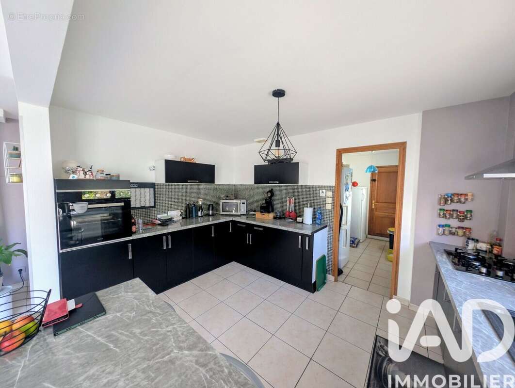 Maison 126 m² à Quimperle  - photo 2