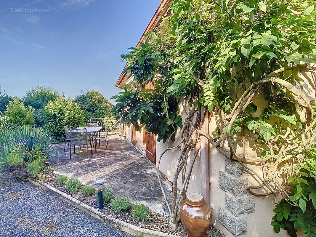 Maison Condat Sur Vienne  5 pièce(s) 134 m2 - photo 3
