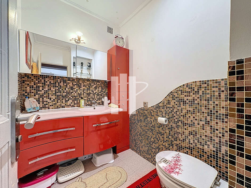 Maison à LE MUY