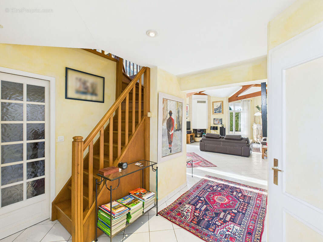 Maison à BOURG-LES-VALENCE