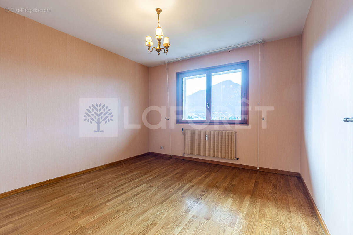 Agence immobiliere laforet - "pissenlit" - annecy le veiux - secteur clarines - appartement t4 de 99,57m² - dernier etage - terr - photo 10